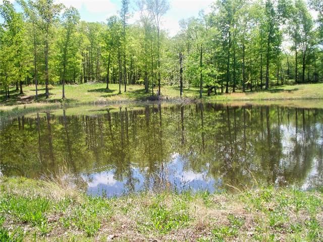 956 Wills Rd, Dickson, TN 37055