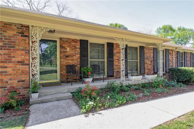 5700 Red Oak Dr, Nashville, TN 37205