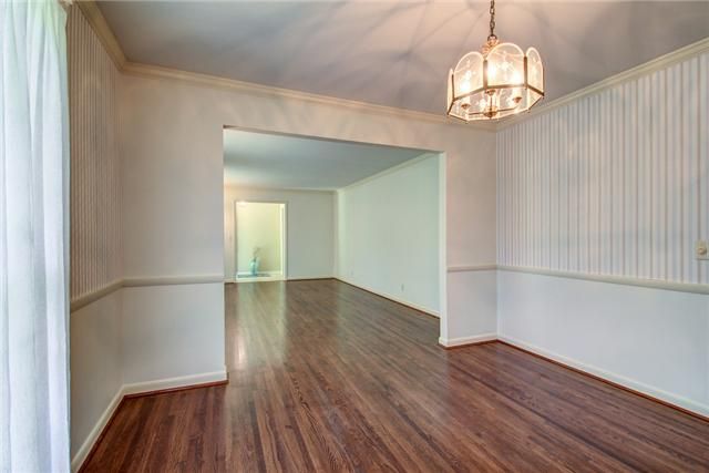 5700 Red Oak Dr, Nashville, TN 37205