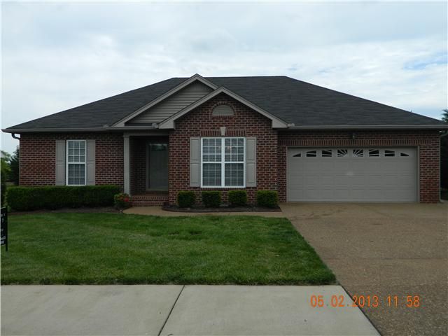 165 Hedgeway Ct, Gallatin, TN 37066