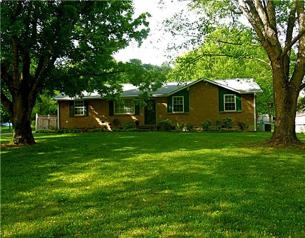 5569 Zapata Dr, Pegram, TN 37143