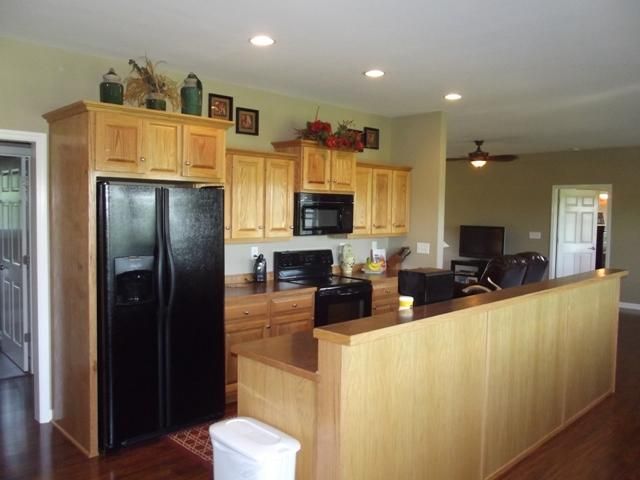 25 Preston Ln, Elmwood, TN 38560
