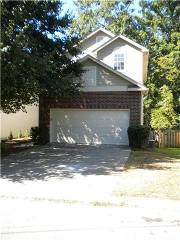 4033 Farmingham Woods Dr, Hermitage, TN 37076