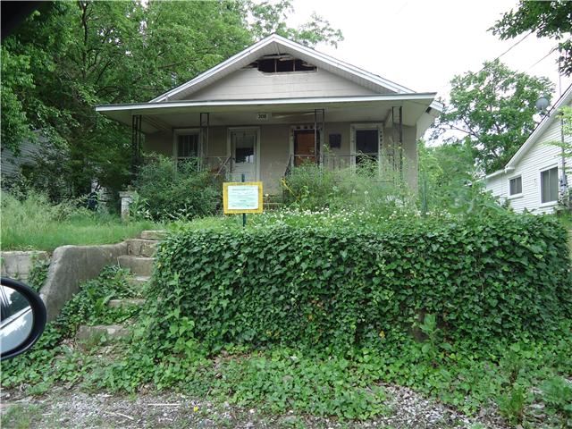 308 E 15th St, Columbia, TN 38401