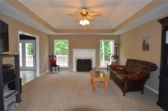 109 Rustling Oaks Ct, Pleasant View, TN 37146