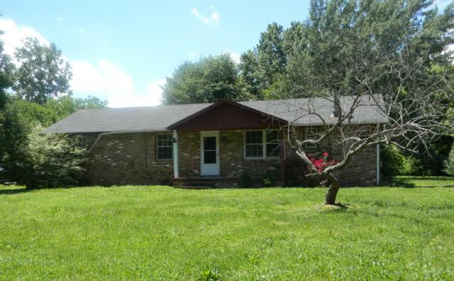 6249 Jones Dr, Murfreesboro, TN 37129