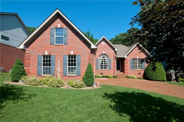 1027 Nighthawk Ln, Mount Juliet, TN 37122