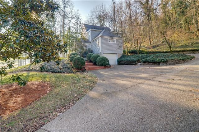 5143 Stanford Dr, Nashville, TN 37215