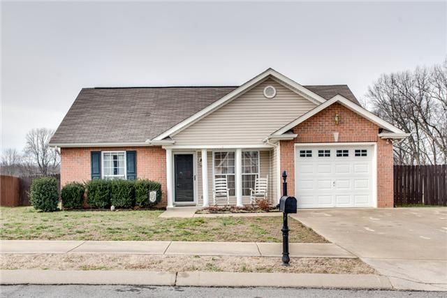 141 Magnolia Blvd, White House, TN 37188