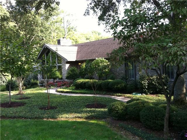 1245 Vintage Pl, Nashville, TN 37215