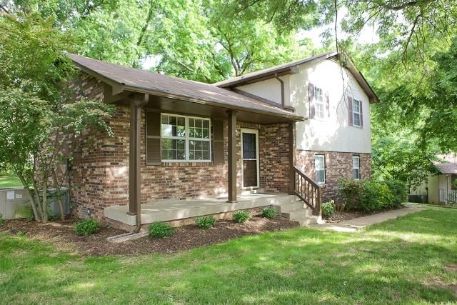 909 Haven Crest Dr, Hermitage, TN 37076