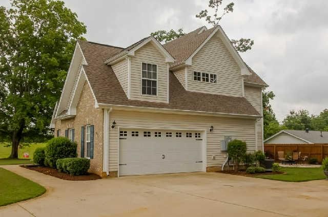123 Kendall Ct, Pleasant View, TN 37146