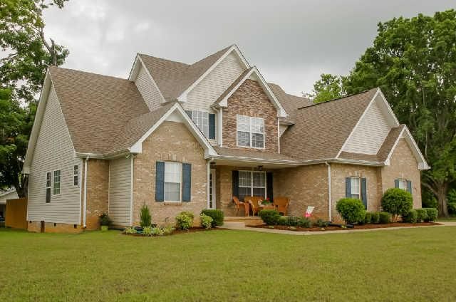 123 Kendall Ct, Pleasant View, TN 37146