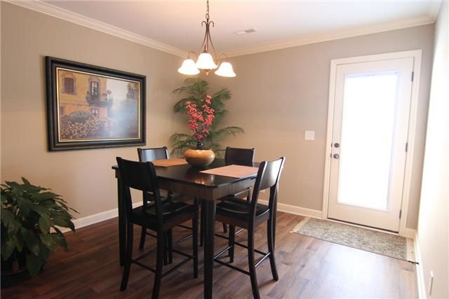 4207 Aurora Cir, Murfreesboro, TN 37127