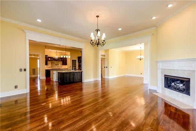 1911 Rolling Creek Dr, Murfreesboro, TN 37128