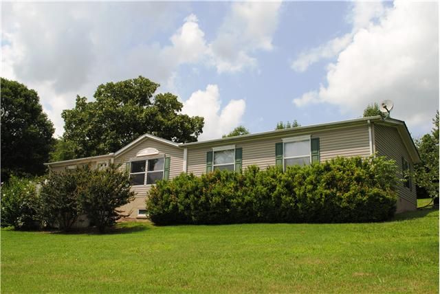 1023 Smith Thompson Rd, Bethpage, TN 37022
