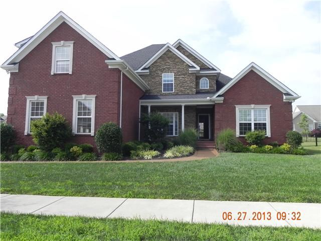 747 Nelms Dr, Gallatin, TN 37066