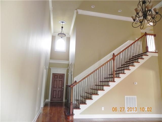 747 Nelms Dr, Gallatin, TN 37066