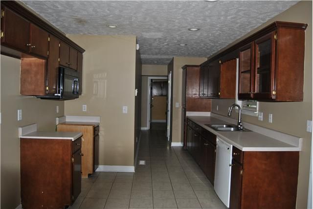 435 Honor Ct, Murfreesboro, TN 37127