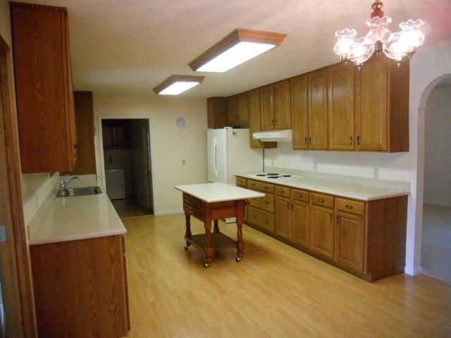 1130 Walnut Grove Rd, Dickson, TN 37055