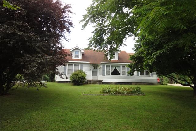 2560 Highway 47 E, Burns, TN 37029