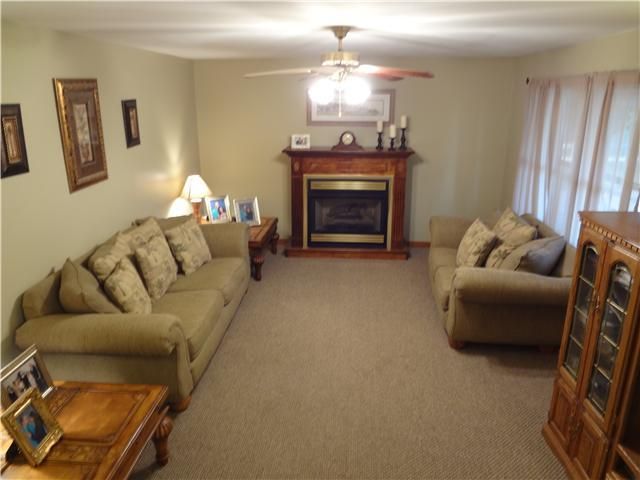 275 E Carter Rd, Portland, TN 37148