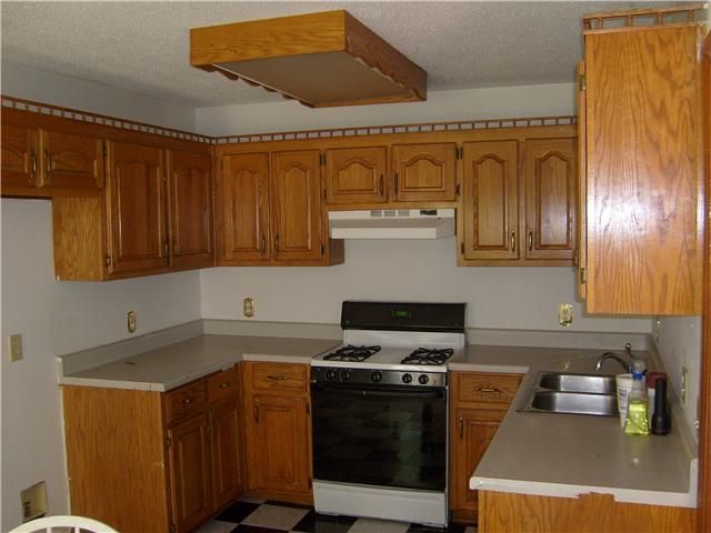 100 Dawn Dr, Columbia, TN 38401