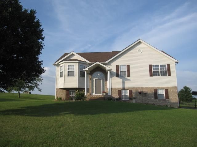 43 Oak Valley Dr, Spring Hill, TN 37174