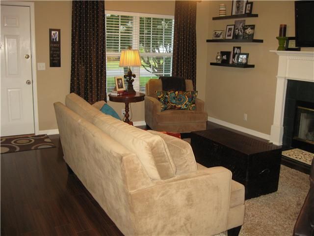 2814 Castlerea Dr, Murfreesboro, TN 37128