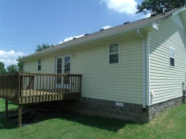 215 Park Meadow Pt, Springfield, TN 37172