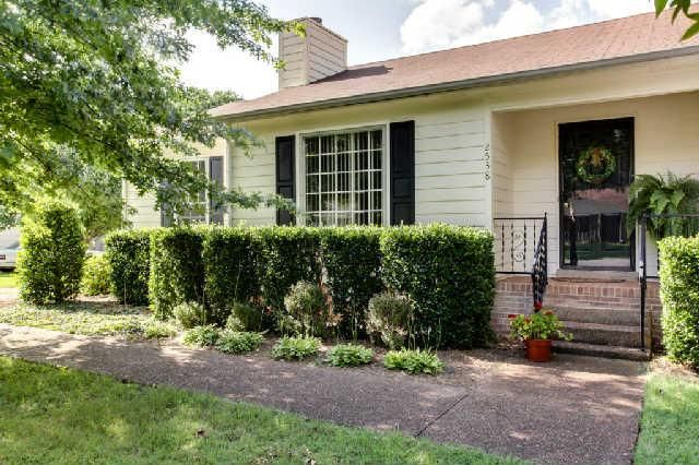 2538 Angelyn Dr, Murfreesboro, TN 37129