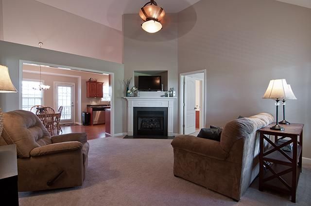 107 Legion Dr, Old Hickory, TN 37138