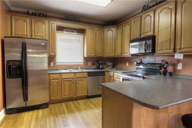 982 Allen Rd, Murfreesboro, TN 37129