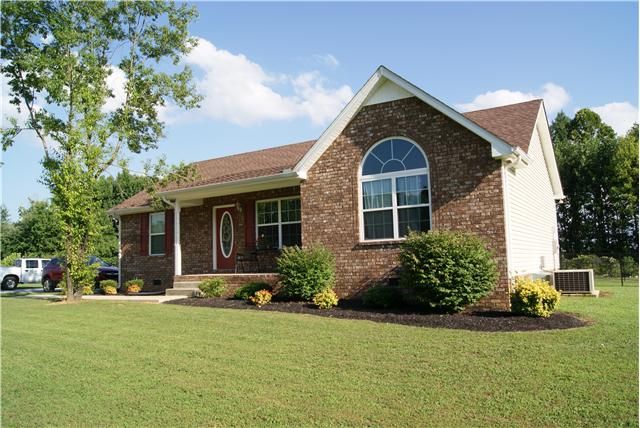 8137 Friendship Rd, Cross Plains, TN 37049