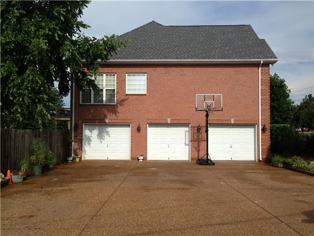 2006 Chesapeake Way, Mount Juliet, TN 37122
