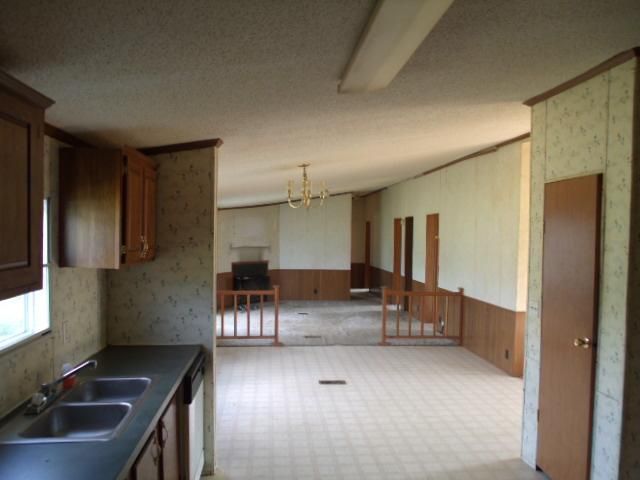 1060 Fleet Town Rd, Dickson, TN 37055