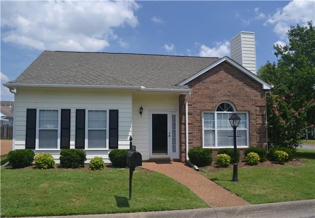 2074 Roderick Cir, Franklin, TN 37064