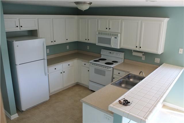 1425 Amal Dr, Murfreesboro, TN 37128