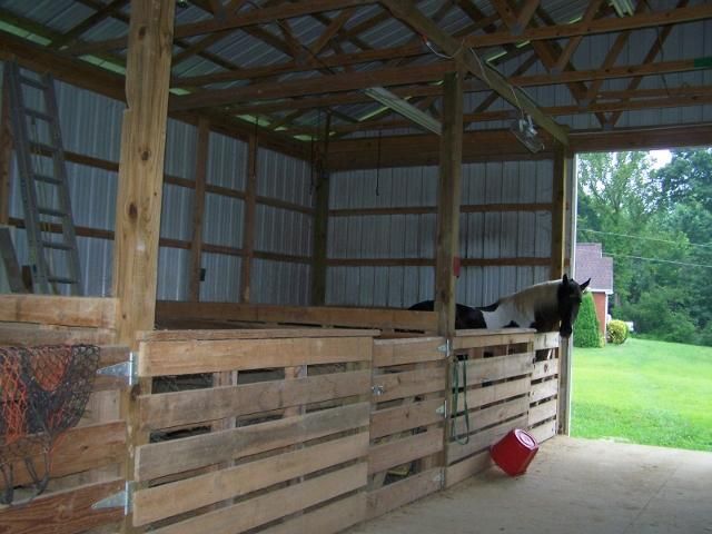 1360 Jackson Ln, Charlotte, TN 37036