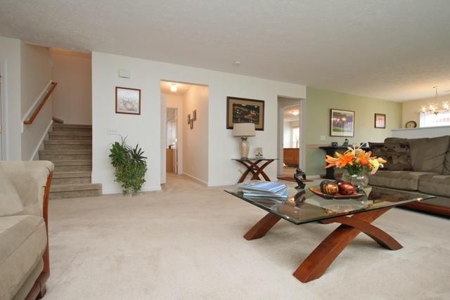 3608 Coles Branch Dr, Antioch, TN 37013