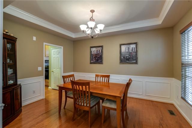 7216 Holt Run Dr, Nashville, TN 37211