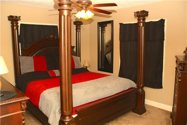 403 1/2 7th Ave W, Springfield, TN 37172
