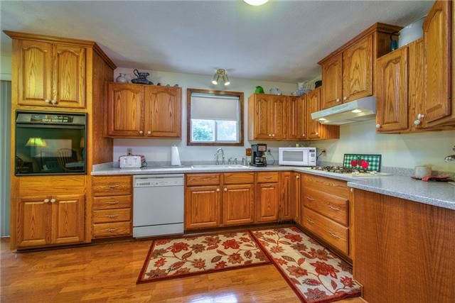 1621 Garner Creek Rd, Dickson, TN 37055