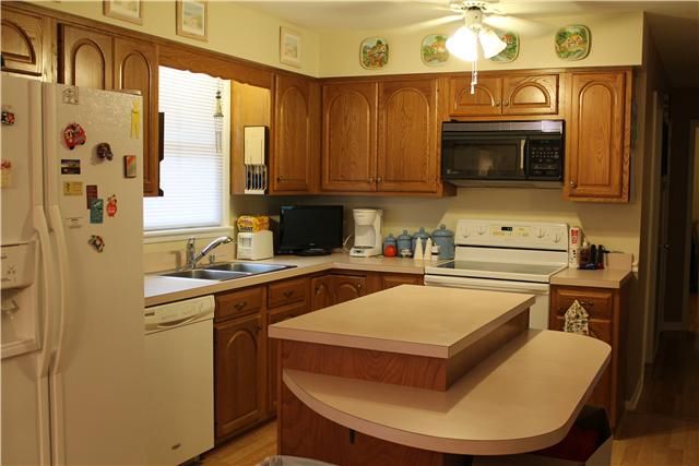 203 Gates Dr, Hendersonville, TN 37075