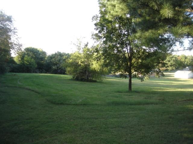1008 Highland Ave, Greenbrier, TN 37073