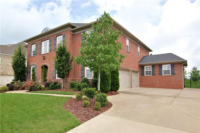 1709 Fairhaven Ln, Murfreesboro, TN 37128