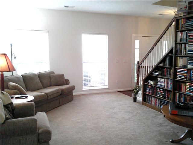 427 Creekside Ln, Spring Hill, TN 37174