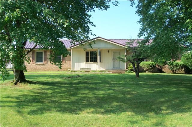 306 Lyle Ln, Dickson, TN 37055