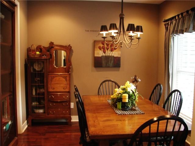6734B Hwy 31e, Westmoreland, TN 37186