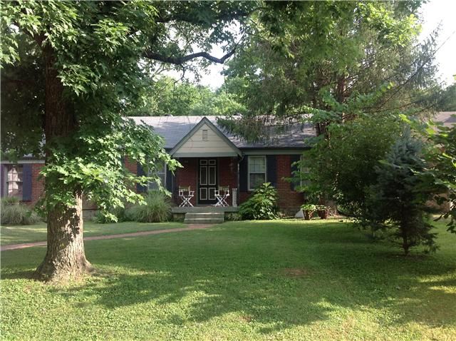 1114 Richmond Dr, Nashville, TN 37216